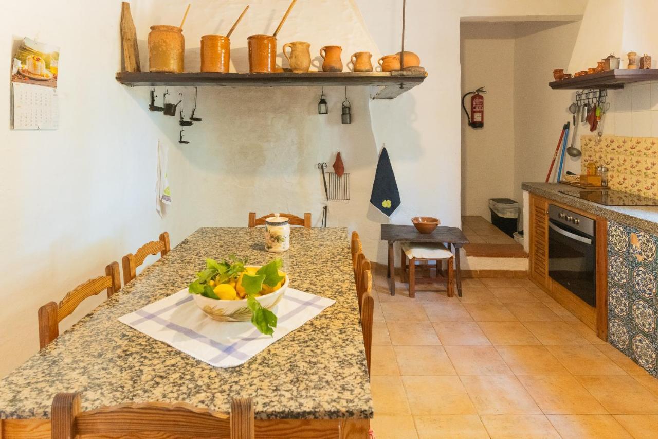 Murtera- Traditional Country Manor House For 9 People 5 Bedrooms And 4 Bathrooms Near Sant Llorenc Manacor  Exterior photo